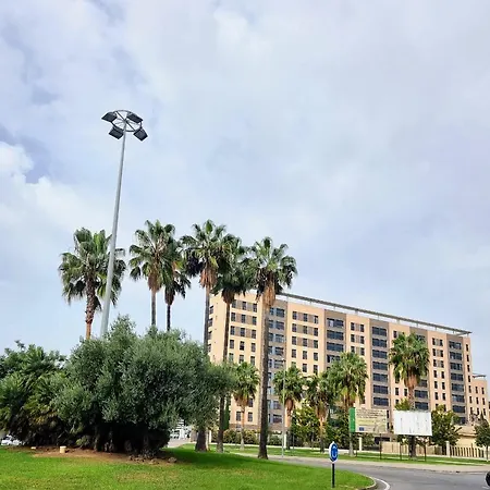 Alazan Jerez Iv-parking Gratis-wifi-netflix דירה